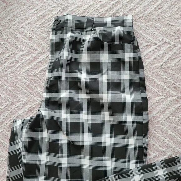 NWT Forever 21 Plus: Wide Leg Pants - Picture 5 of 7